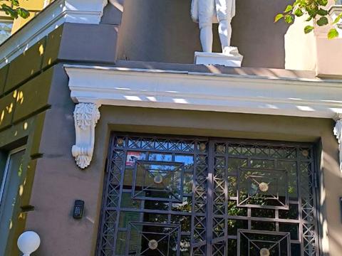 квартира за адресою Вишнева вул., 3