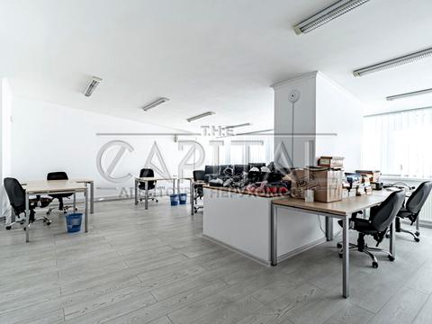 комерційна за адресою Київ, Інститутська вул., 14