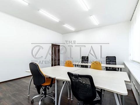 комерційна за адресою Київ, Інститутська вул., 14