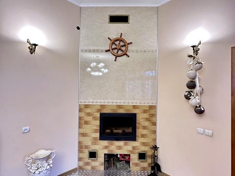 будинок за адресою Молодіжна вул.