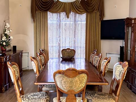 будинок за адресою Молодіжна вул.