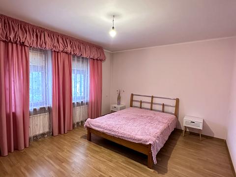 будинок за адресою Молодіжна вул.