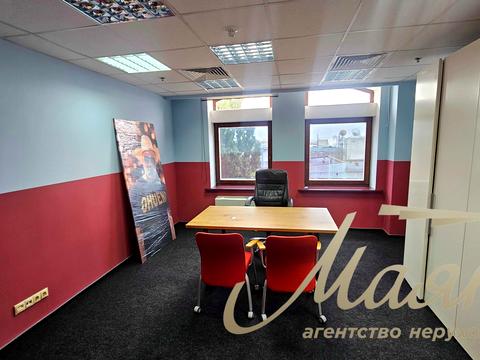 комерційна за адресою Богдана Хмельницького вул., 17/52