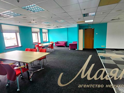 комерційна за адресою Богдана Хмельницького вул., 17/52