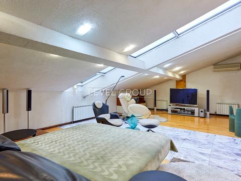 квартира по адресу Андреевский спуск, 34