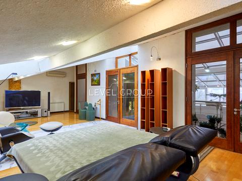 квартира по адресу Андреевский спуск, 34