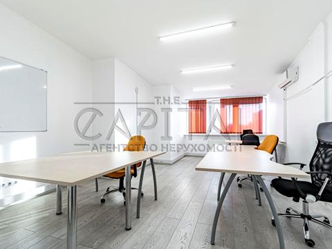 комерційна за адресою Інститутська вул., 13