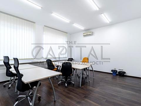 комерційна за адресою Інститутська вул., 13