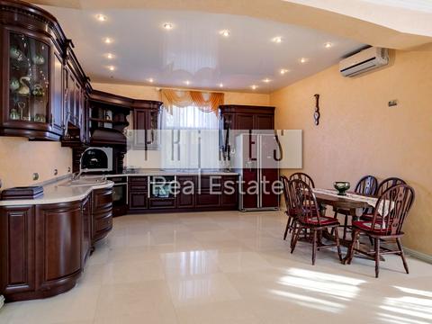 будинок за адресою Катерини Білокур вул., 27