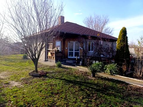 будинок за адресою Новомосковська