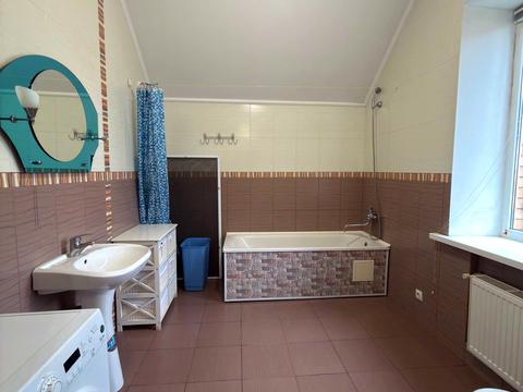 будинок за адресою Миколи Гнатюка вул. (Ласточкіна), 19