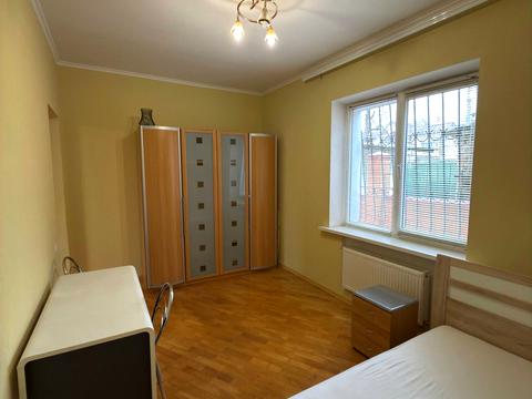 будинок за адресою Миколи Гнатюка вул. (Ласточкіна), 19