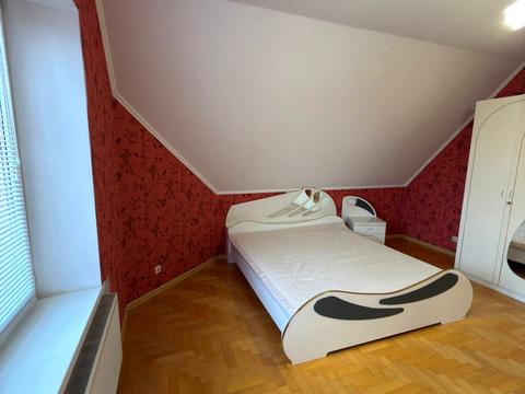 будинок за адресою Миколи Гнатюка вул. (Ласточкіна), 19