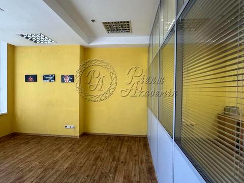 коммерческая по адресу Антоновича ул. (Горького), 170/172