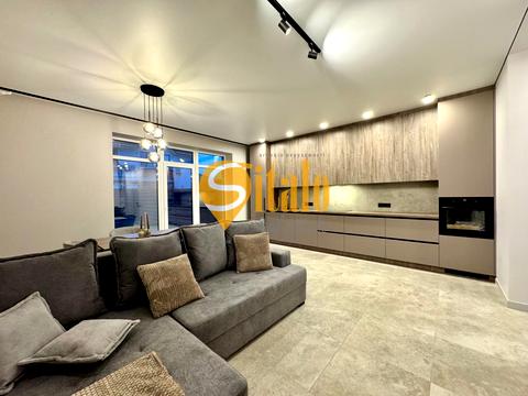 будинок за адресою Центральна