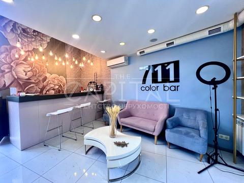 коммерческая по адресу Владимира Ивасюка просп. (Героїв Сталінграду), 1