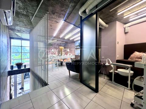 коммерческая по адресу Владимира Ивасюка просп. (Героїв Сталінграду), 1