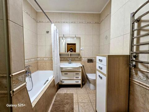 квартира за адресою Київ, Князів Острозьких вул. (Московська), 46/2