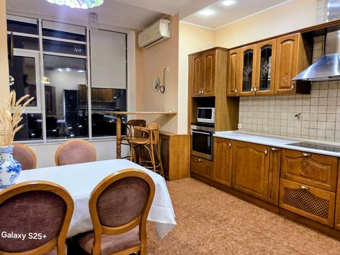 квартира за адресою Київ, Князів Острозьких вул. (Московська), 46/2