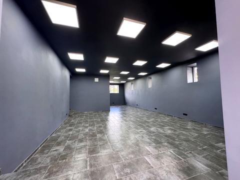 комерційна за адресою Богдана Хмельницького вул., 11