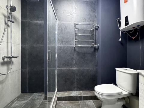 комерційна за адресою Богдана Хмельницького вул., 11