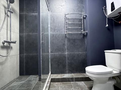 комерційна за адресою Богдана Хмельницького вул., 11