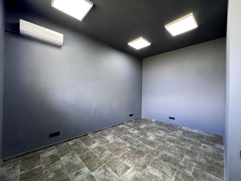 комерційна за адресою Богдана Хмельницького вул., 11