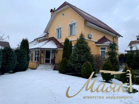 будинок за адресою с. Козин, нова