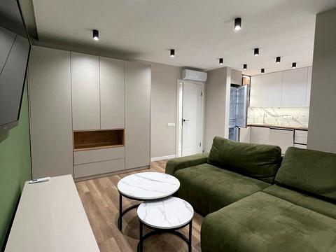 квартира за адресою Залізнична вул., 9