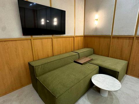 коммерческая по адресу Бусловская ул., 12