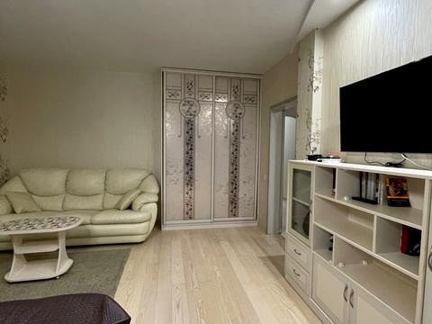 квартира за адресою Миколи Ушакова вул., 1-Б