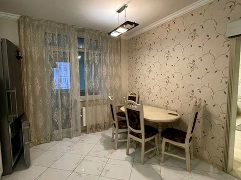 квартира за адресою Миколи Ушакова вул., 1-Б