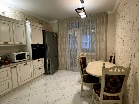 квартира за адресою Миколи Ушакова вул., 1-Б