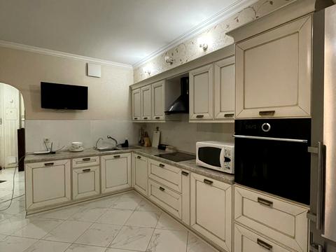 квартира за адресою Миколи Ушакова вул., 1-Б