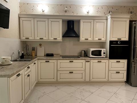 квартира за адресою Миколи Ушакова вул., 1-Б