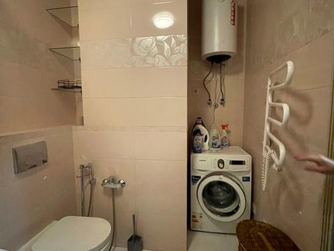 квартира за адресою Миколи Ушакова вул., 1-Б