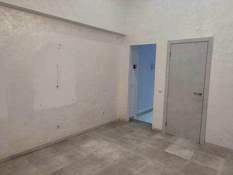 коммерческая по адресу Кирила і Мефодія пл. (Миру), 27