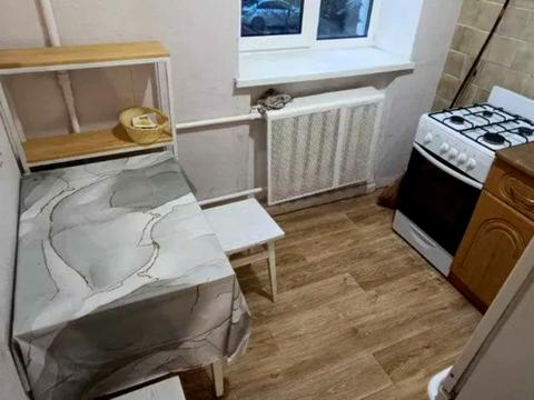 квартира за адресою Стадіонна вул., 21/1