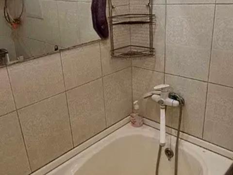 квартира за адресою Стадіонна вул., 21/1