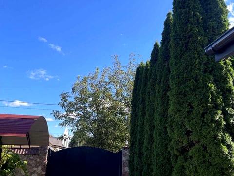 будинок за адресою Квітнева