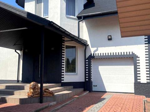 будинок за адресою Квітнева