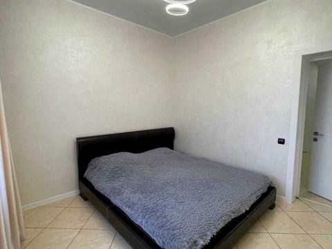 будинок за адресою Квітнева