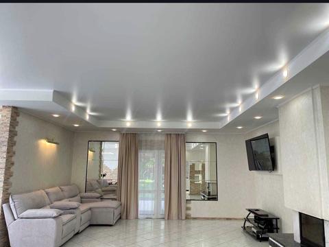 будинок за адресою Квітнева