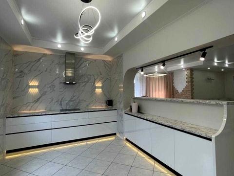 будинок за адресою Квітнева