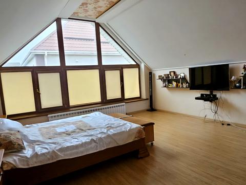 будинок за адресою Молодіжне