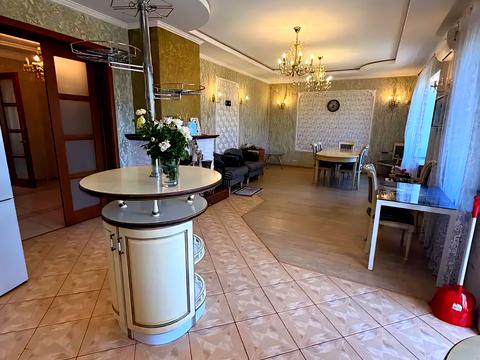 будинок за адресою Молодіжне