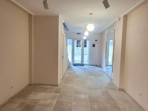 комерційна за адресою Кирила і Мефодія пл. (Миру), 27