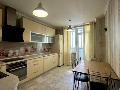 квартира за адресою Райдужний масив вул., 6