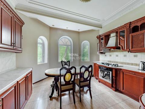 будинок за адресою Жулянська вул.