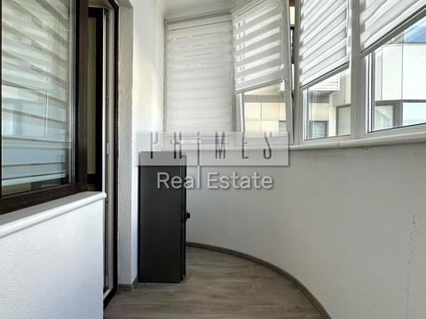 комерційна за адресою Андрія Верхогляда вул. (Михайла Драгомирова), 2-А